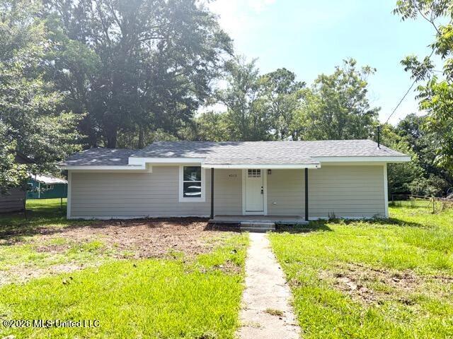 4513 Pine St, Moss Point, MS 39563