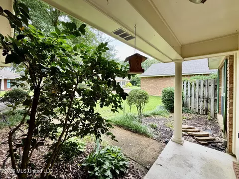 Exterior - 604 E Biscayne Cv, Clinton, MS 39056 photo 2 of 5