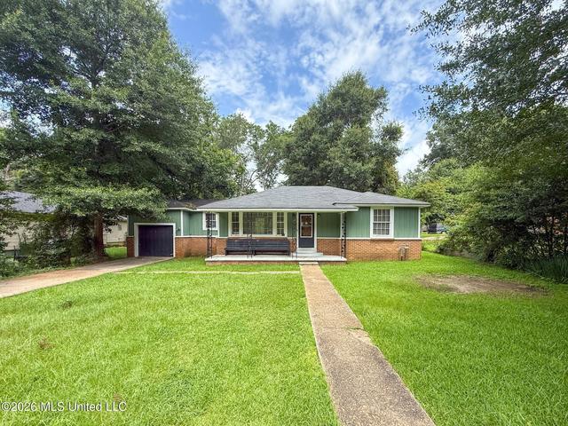 718 S 5th St, Mccomb, MS 39648