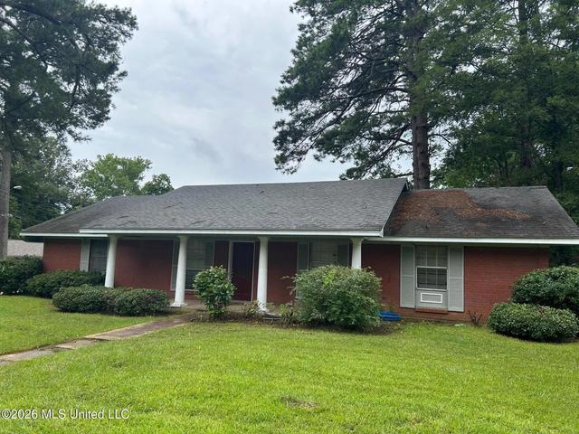 2261 Sloane St, Jackson, MS 39204