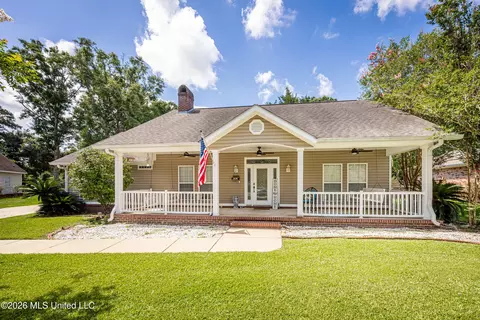Exterior - 9227 Nancy Dr, Biloxi, MS 39532 photo 14 of 14