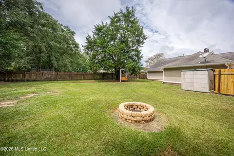 Exterior - 9227 Nancy Dr, Biloxi, MS 39532 photo 10 of 20