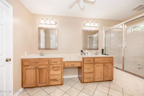 Bath - 9227 Nancy Dr, Biloxi, MS 39532 photo 1 of 5