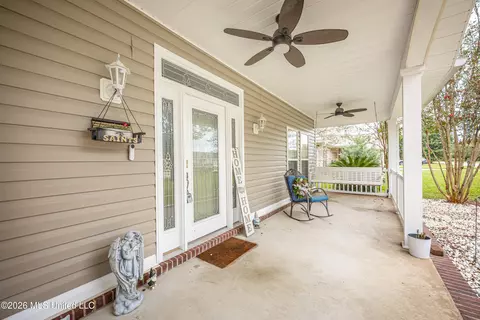 Exterior - 9227 Nancy Dr, Biloxi, MS 39532 photo 6 of 20