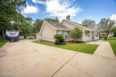 Exterior - 9227 Nancy Dr, Biloxi, MS 39532 photo 2 of 14
