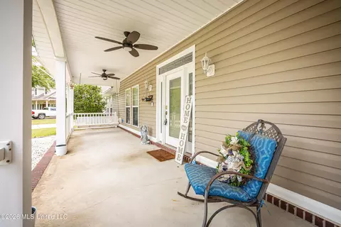 Exterior - 9227 Nancy Dr, Biloxi, MS 39532 photo 5 of 20