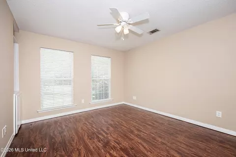 Bedroom - 9227 Nancy Dr, Biloxi, MS 39532 photo 6 of 7