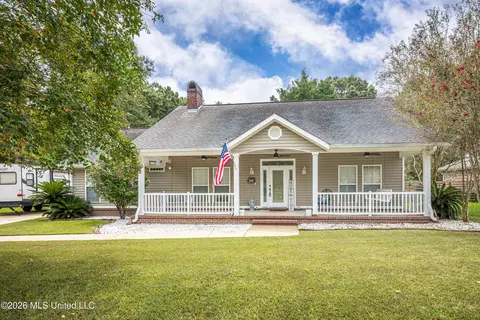 9227 Nancy Dr, Biloxi, MS 39532
