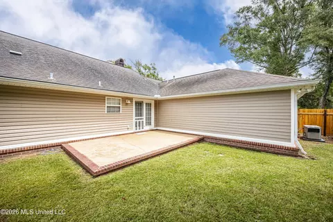 Exterior - 9227 Nancy Dr, Biloxi, MS 39532 photo 14 of 20