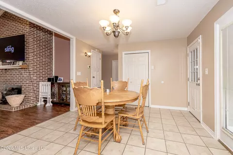 Dining - 9227 Nancy Dr, Biloxi, MS 39532 photo 2 of 2