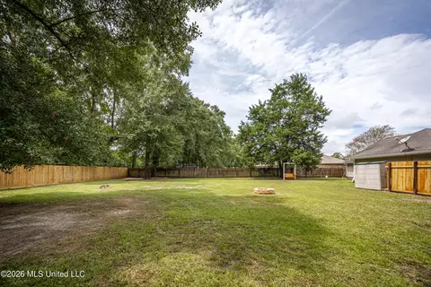 Exterior - 9227 Nancy Dr, Biloxi, MS 39532 photo 17 of 20