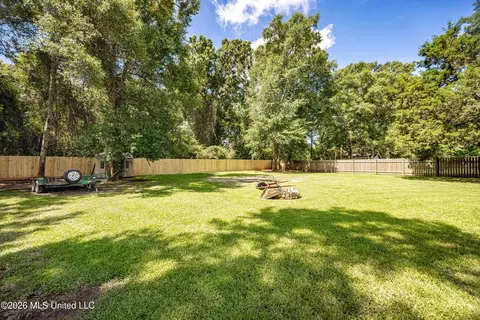Exterior - 9227 Nancy Dr, Biloxi, MS 39532 photo 11 of 14