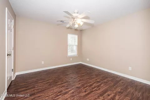 Bedroom - 9227 Nancy Dr, Biloxi, MS 39532 photo 4 of 5
