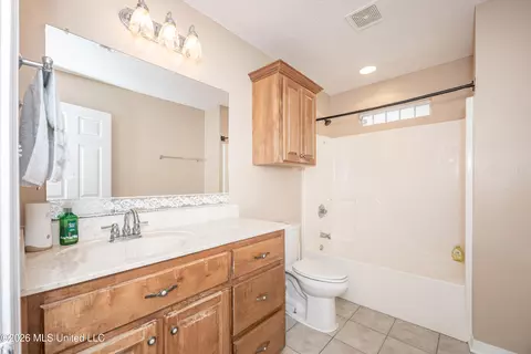 Bath - 9227 Nancy Dr, Biloxi, MS 39532 photo 4 of 5