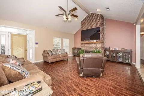 Living - 9227 Nancy Dr, Biloxi, MS 39532 photo 1 of 2