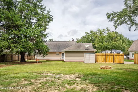 Exterior - 9227 Nancy Dr, Biloxi, MS 39532 photo 11 of 20