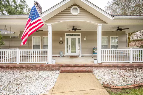 Exterior - 9227 Nancy Dr, Biloxi, MS 39532 photo 4 of 20