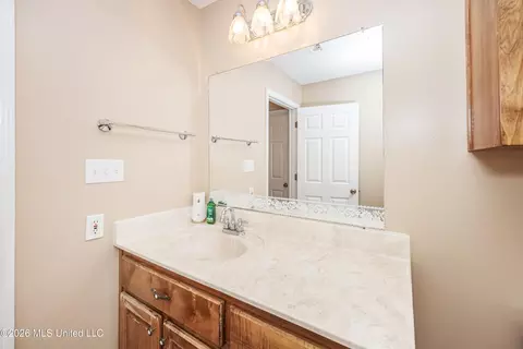 Bath - 9227 Nancy Dr, Biloxi, MS 39532 photo 5 of 5
