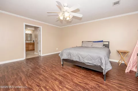 Bedroom - 9227 Nancy Dr, Biloxi, MS 39532 photo 2 of 7