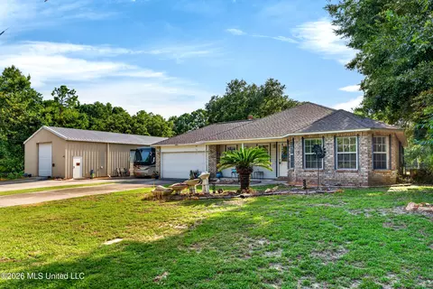 1501 Beachview Dr, Ocean Springs, MS 39564