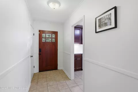 Entry Way - 215 Sheryl Dr, Madison, MS 39110 photo 1 of 2