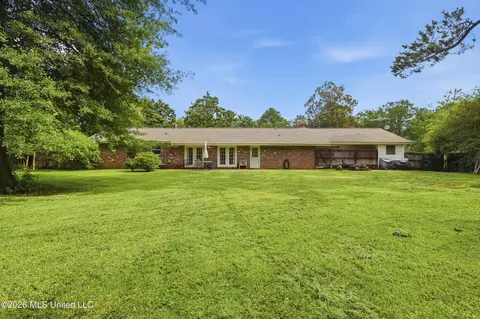 Exterior - 215 Sheryl Dr, Madison, MS 39110 photo 11 of 14