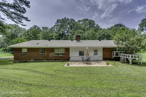Exterior - 413 W Main St, Raymond, MS 39154 photo 5 of 9