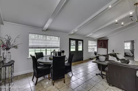 Dining - 413 W Main St, Raymond, MS 39154 photo 2 of 5