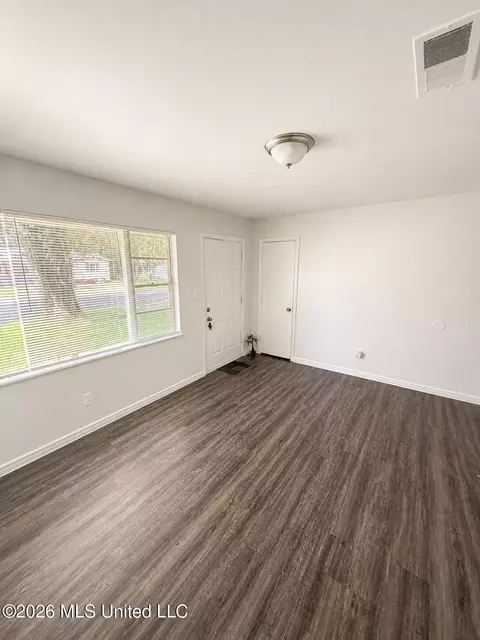 1032 Maria Dr, Jackson, MS 39204 photo 5