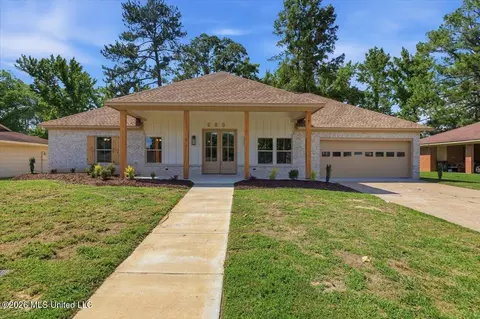 280 Fairfield Dr, Jackson, MS 39206