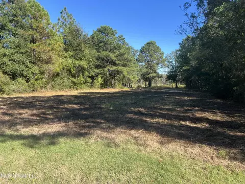 118 Engman Ave, Bay Saint Louis, MS 39520