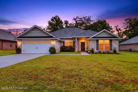 13916 Ruby Ln, Biloxi, MS 39532 photo 2