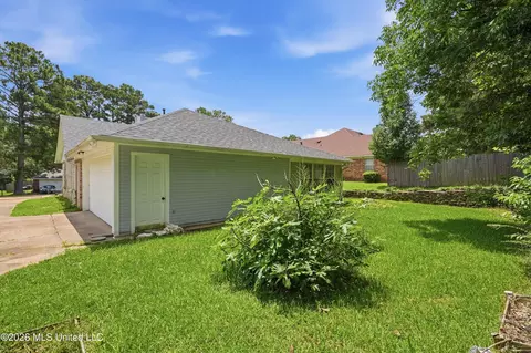 Exterior - 339 Barfield Dr, Byram, MS 39272 photo 5 of 6