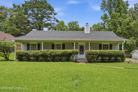 339 Barfield Dr, Byram, MS 39272