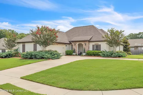 700 Easton Cv, Pearl, MS 39208