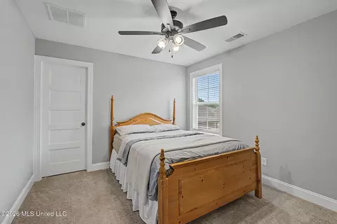 Bedroom - 1614 Fall Garden Dr, Hernando, MS 38632 photo 5 of 5
