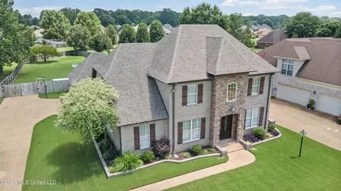 Exterior - 4796 Bowie Ln, Olive Branch, MS 38654 photo 5 of 5