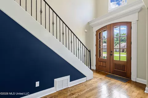 Entry Way - 4796 Bowie Ln, Olive Branch, MS 38654 photo 2 of 4
