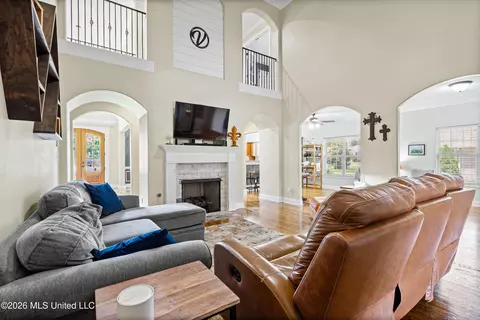Entry Way - 4796 Bowie Ln, Olive Branch, MS 38654 photo 3 of 4