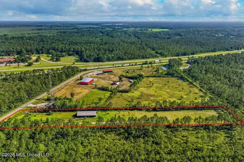 10540 Old Stage Rd, Moss Point, MS 39562