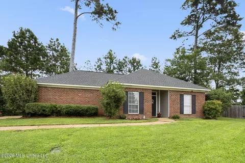 422 Oak Bnd, Brandon, MS 39047