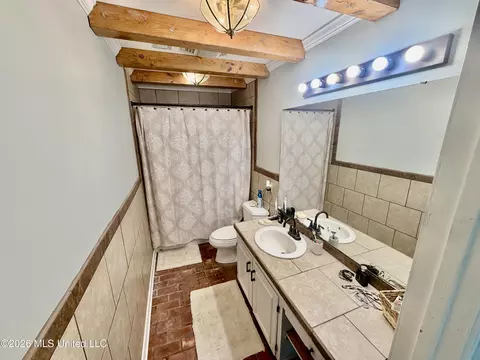 Bath - 538 Evans Rd, Boyle, MS 38730 photo 2 of 3