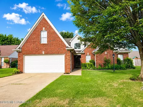 5788 Carter Dr, Southaven, MS 38672