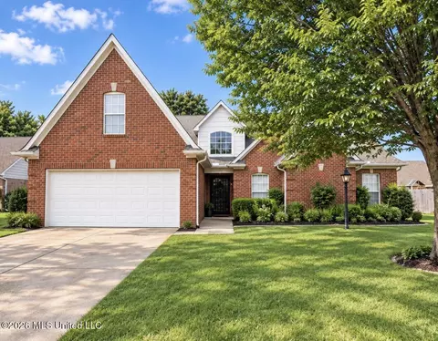5788 Carter Dr, Southaven, MS 38672