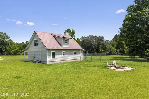 Exterior - 11729 Bell Ave, Biloxi, MS 39532 photo 5 of 8