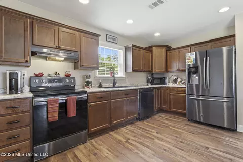 Kitchen - 11729 Bell Ave, Biloxi, MS 39532 photo 2 of 3