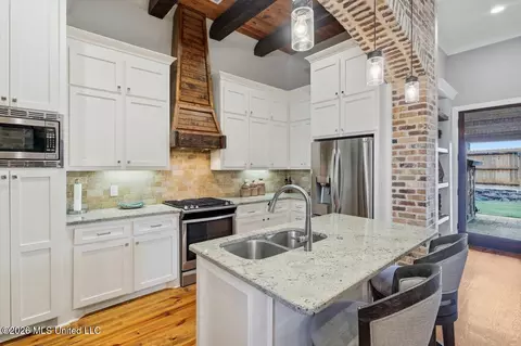 Kitchen - 500 Treasure Cv, Flowood, MS 39232 photo 1 of 4
