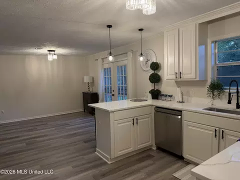 Other - 958 Watkins Pl, Jackson, MS 39206 photo 1 of 3