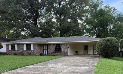 958 Watkins Pl, Jackson, MS 39206