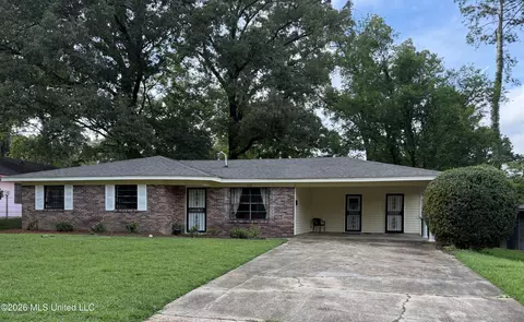 Exterior - 958 Watkins Pl, Jackson, MS 39206 photo 2 of 2